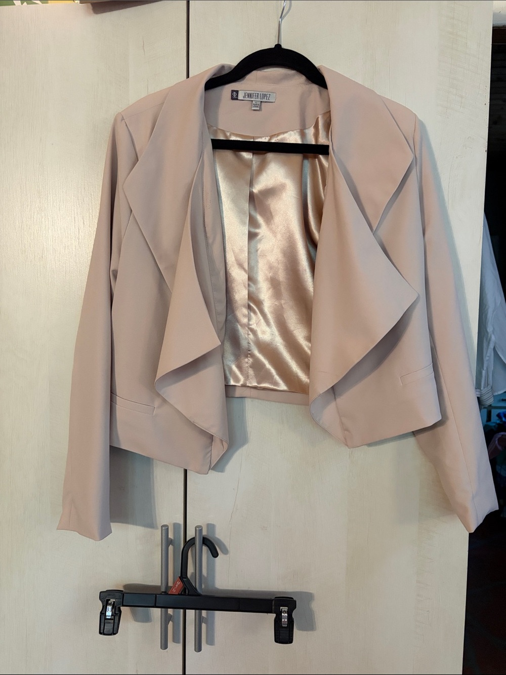 Jennifer Lopez Pale Blush Open-Front Cropped Blazer